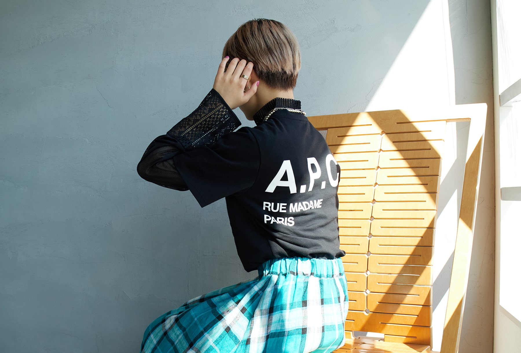 A.P.C.(アー・ペー・セー)の別注デザインTシャツが販売スタート|JEANS