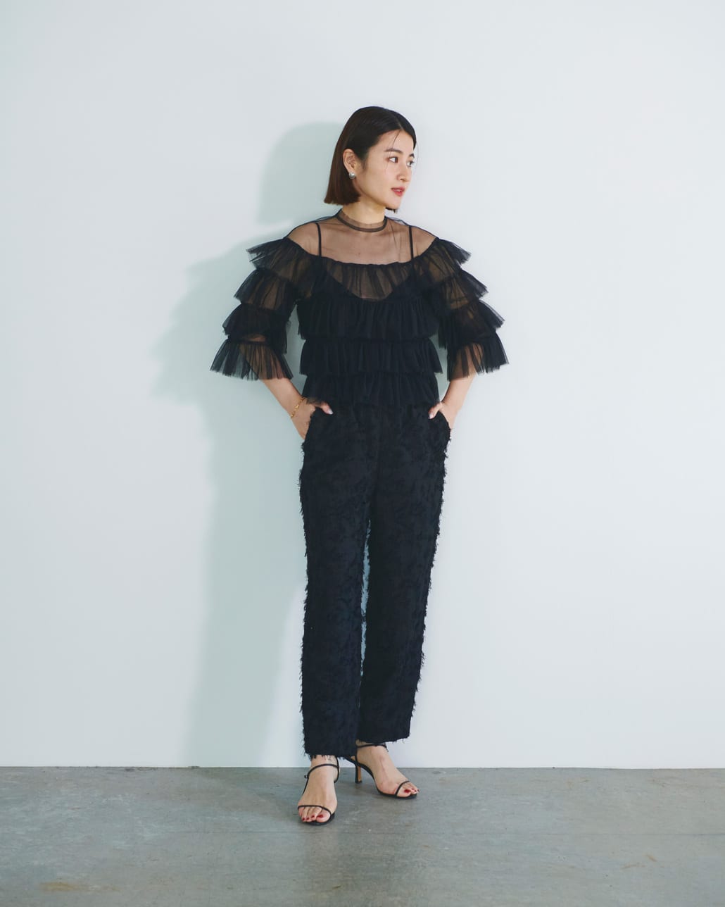 女性の「欲しい」が詰まったUSINE(ユジーヌ)の春夏コレクションのコーディネート写真です。