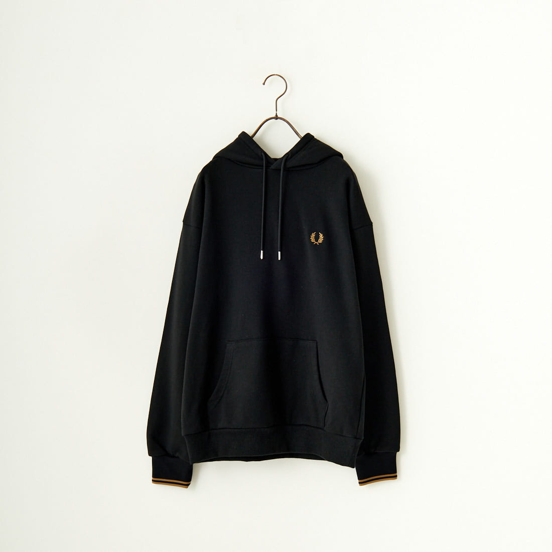 FRED PERRY [フレッドペリー] 別注 フードロゴ刺繍スウェットパーカー [FPM-24A-005-JF]