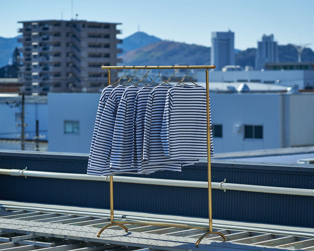 ST.JAMES [セントジェームス] 別注 バスクボーダーロングスリーブTシャツ [OUESSANT-JF]の商品画像です。