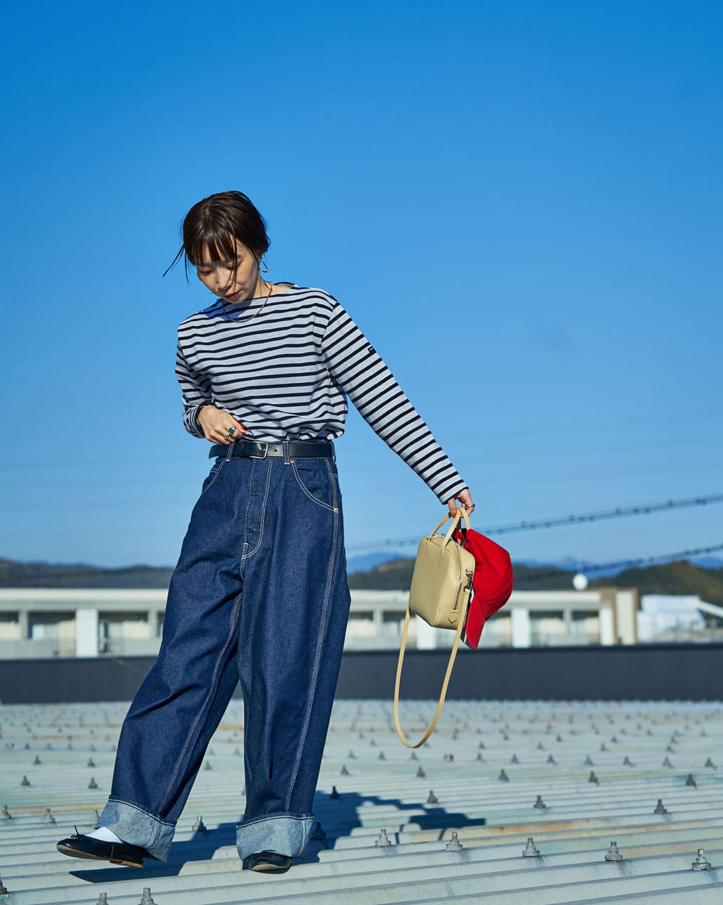 ST.JAMES [セントジェームス] 別注 バスクボーダーロングスリーブTシャツ [OUESSANT-JF]のレディースコーディネート写真です。
