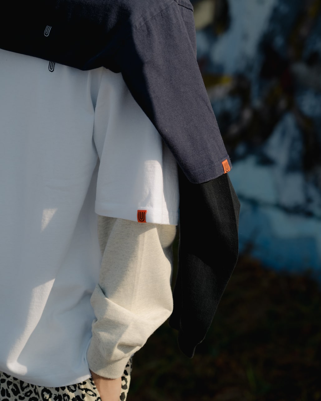 UNIVERSAL OVERALL 2025年春夏 別注コレクション MENSの着用コーディネートです。
