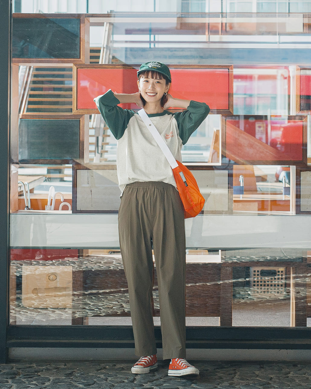 別注UNIVERSAL OVERALLとJULY NINEのコーディネート写真です。