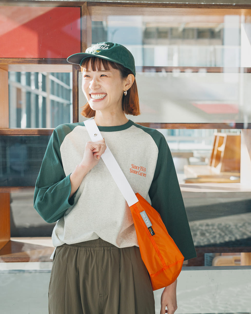 別注UNIVERSAL OVERALLとJULY NINEのコーディネート写真です。
