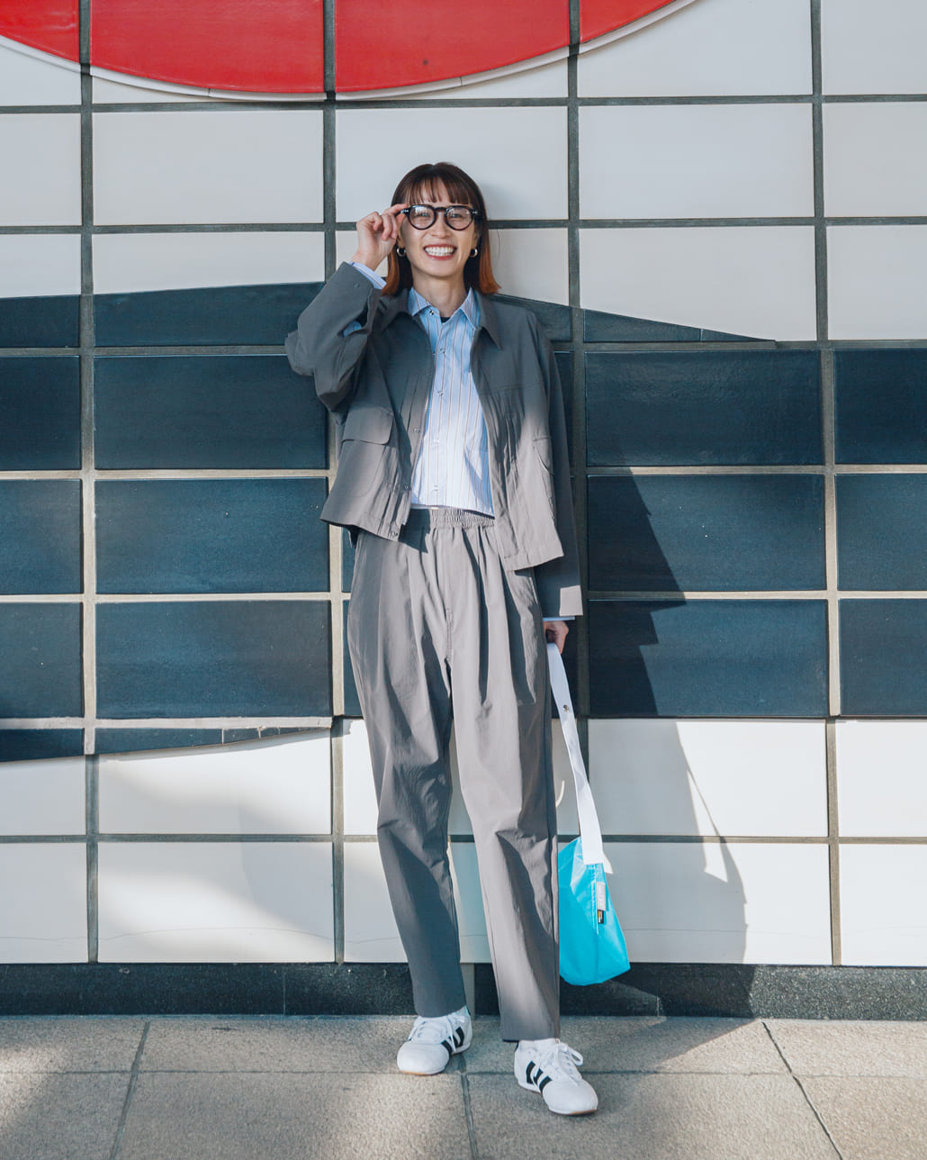 別注UNIVERSAL OVERALLとJULY NINEのコーディネート写真です。