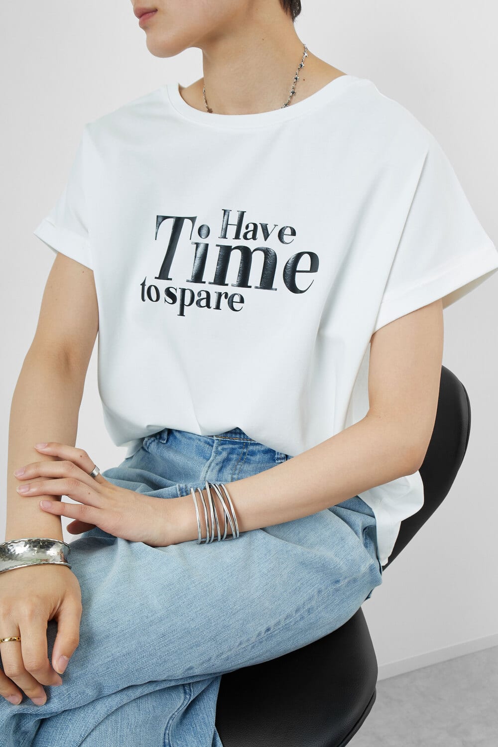 Maison de L'allure [メゾン ドゥ ラリュール] 光沢ラバーロゴプリントTシャツ [M25112029]