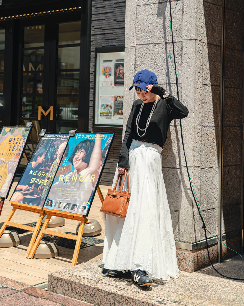 nenom [ネノム] × Ujichan 前後2WAY カットホール リブカットソー [NE25132007]のコーディネート写真です。