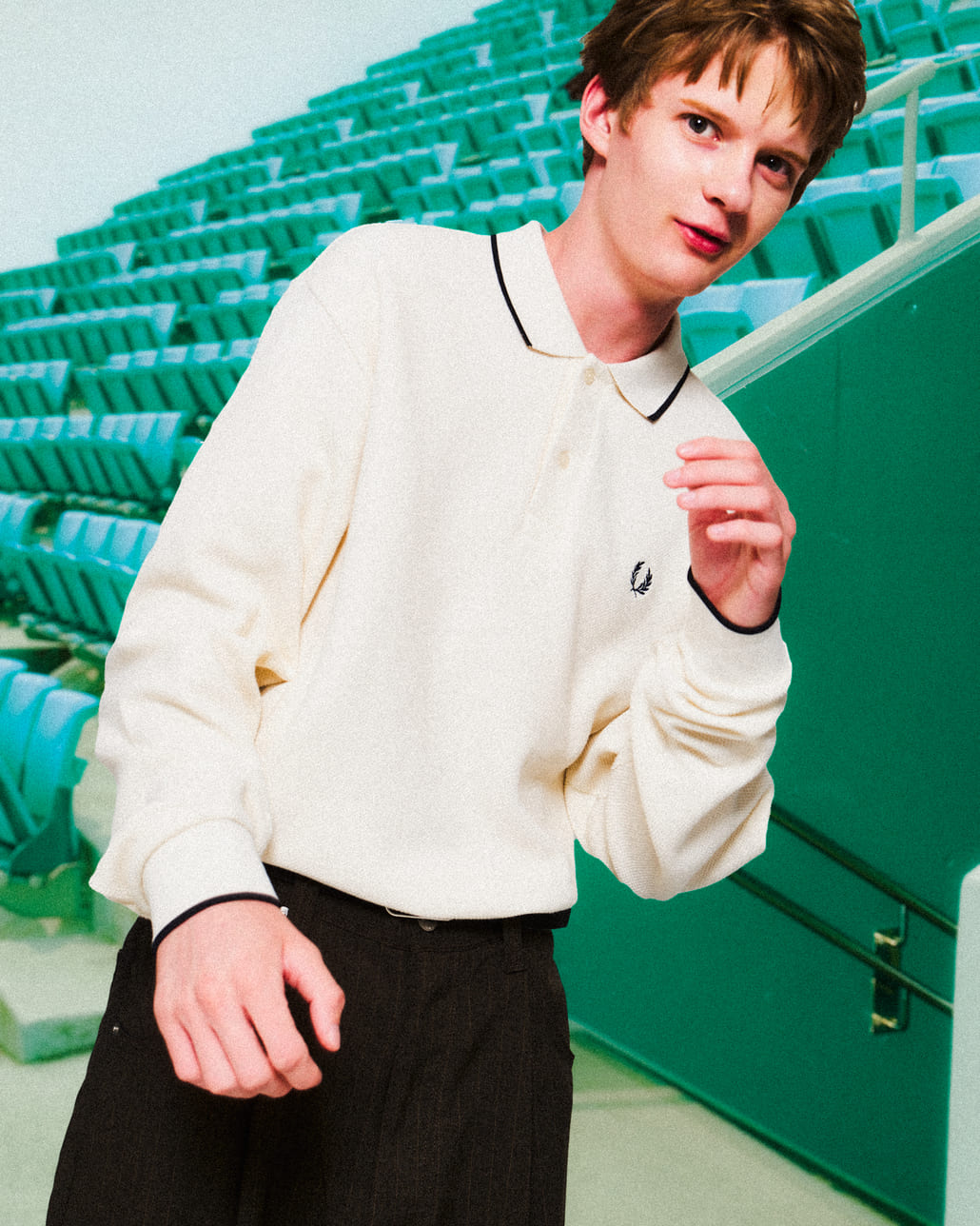 FRED PERRY [フレッドペリー] 別注 ワンポイントロゴ刺繍 ロングスリーブポロシャツ [FPM-25A-027JF]です。