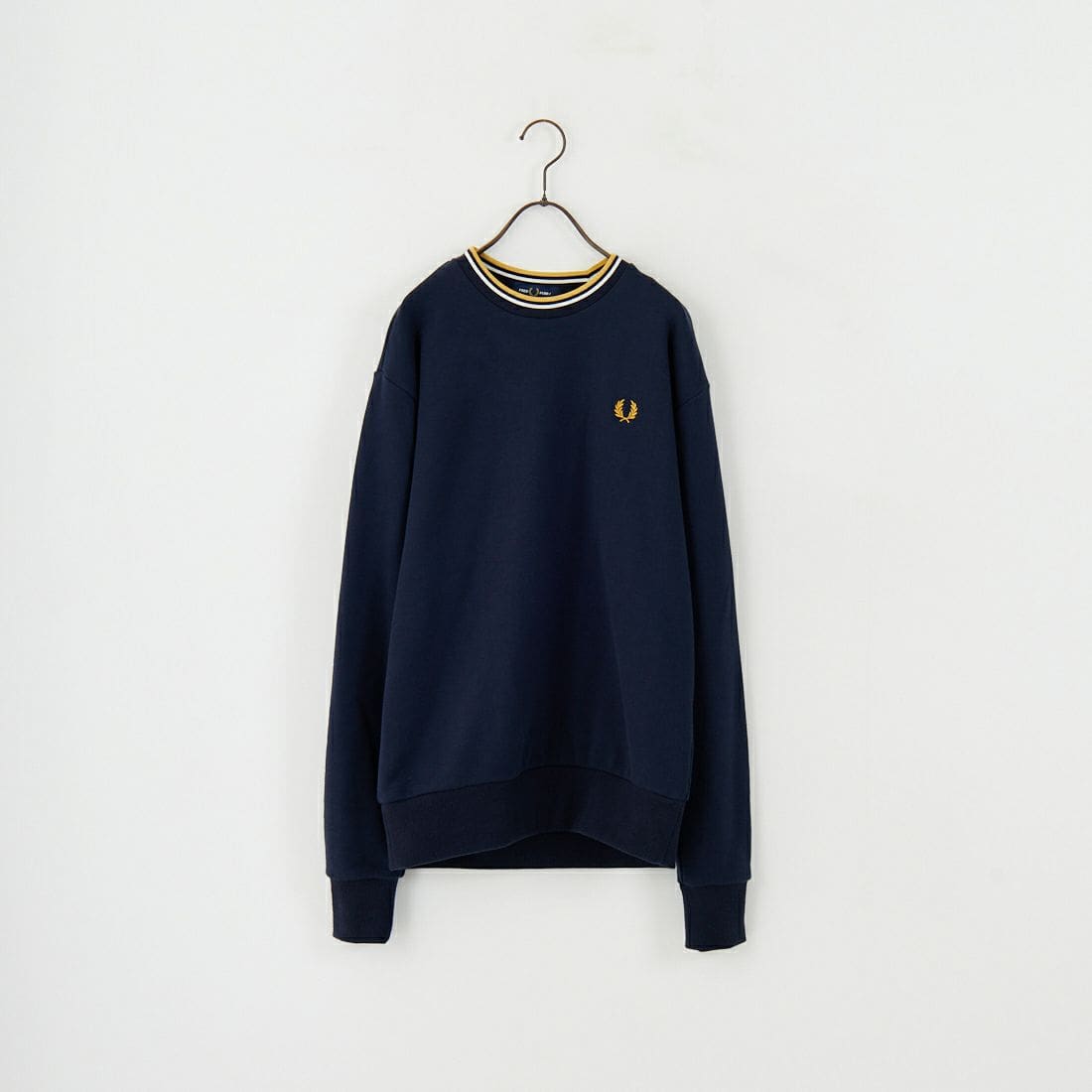 FRED PERRY [フレッドペリー] 別注 ツインティップライン ワンポイントロゴ刺繍クルーネックスウェット [FPM-25A-025JF]