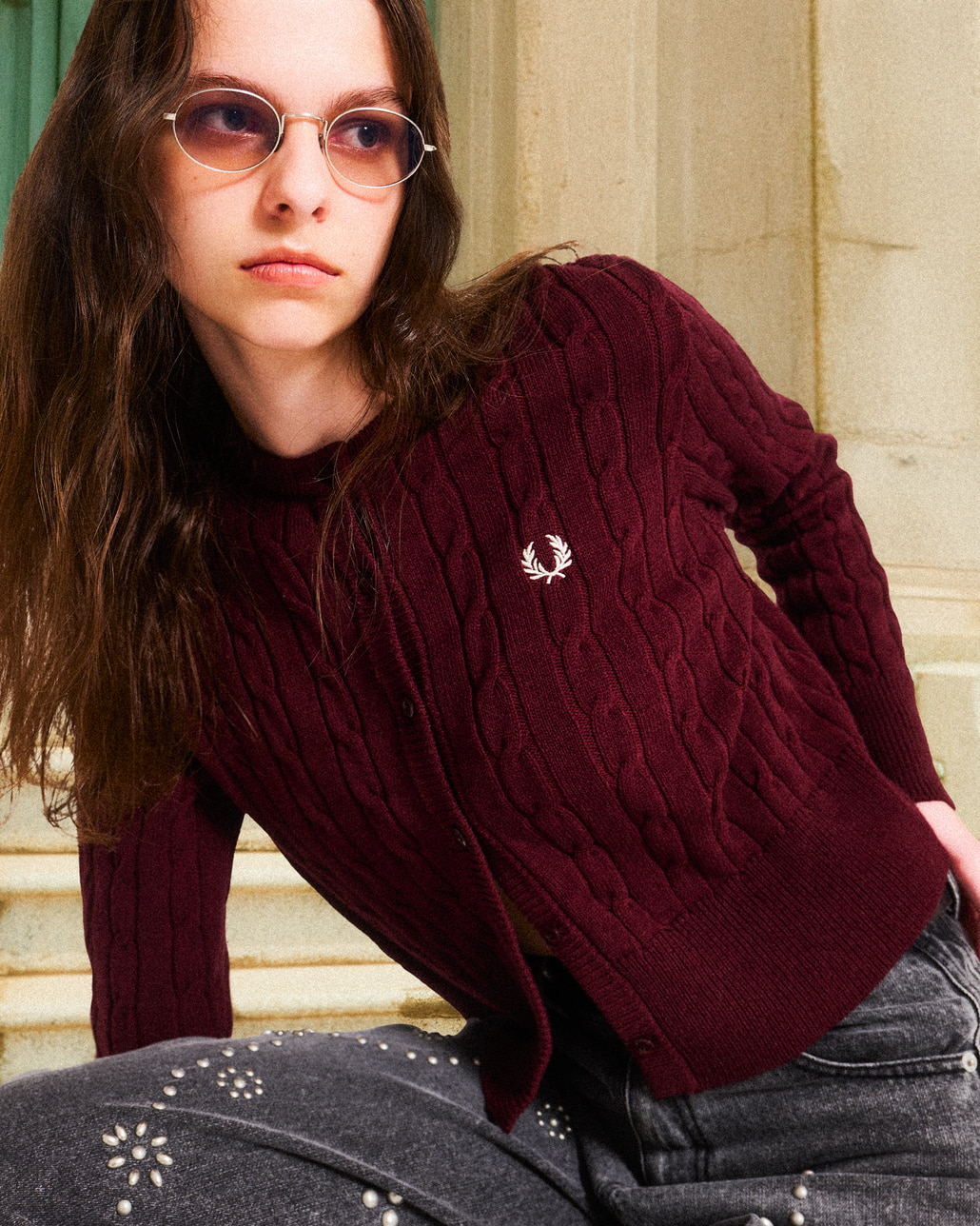 FRED PERRY [フレッドペリー] 別注 ケーブルニットカーディガン [FPW-25A-008JF]です。