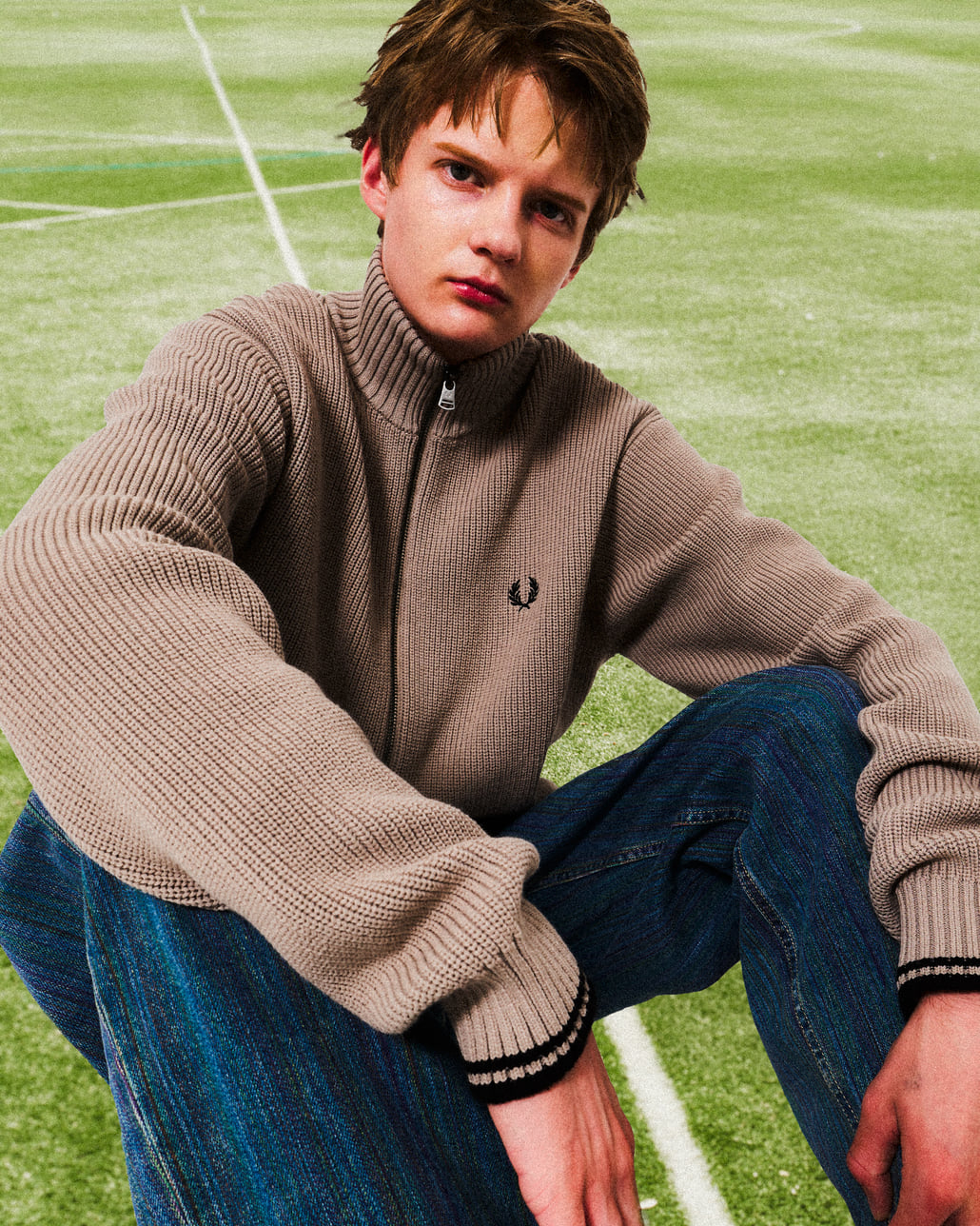 FRED PERRY [フレッドペリー] 別注 ドライバーズニット [FPM-25A-028JF]です。