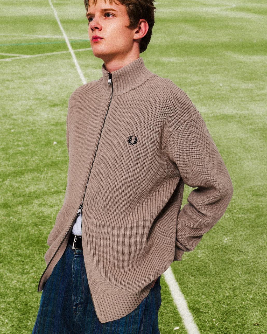 FRED PERRY [フレッドペリー] 別注 ドライバーズニット [FPM-25A-028JF]です。