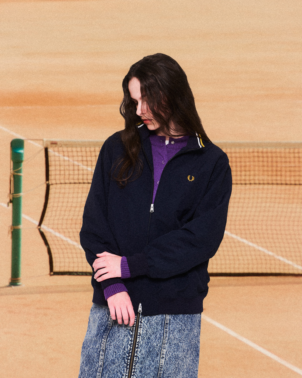 FRED PERRY [フレッドペリー] 別注 ナイロンブレンサムジャケット [FPM-25A-007JF]です。