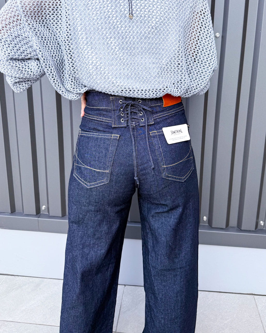 「秋はじめ、デニムはじめ」人気レディーススタッフが選ぶ、秋のおススメデニム特集のスタイリング写真です。