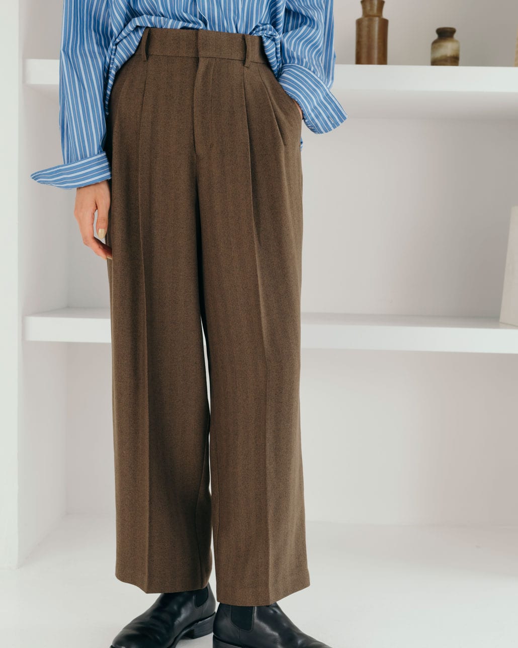 USINE [ユジーヌ] イージーケアウールライク 2タックワイドパンツ [21256060]