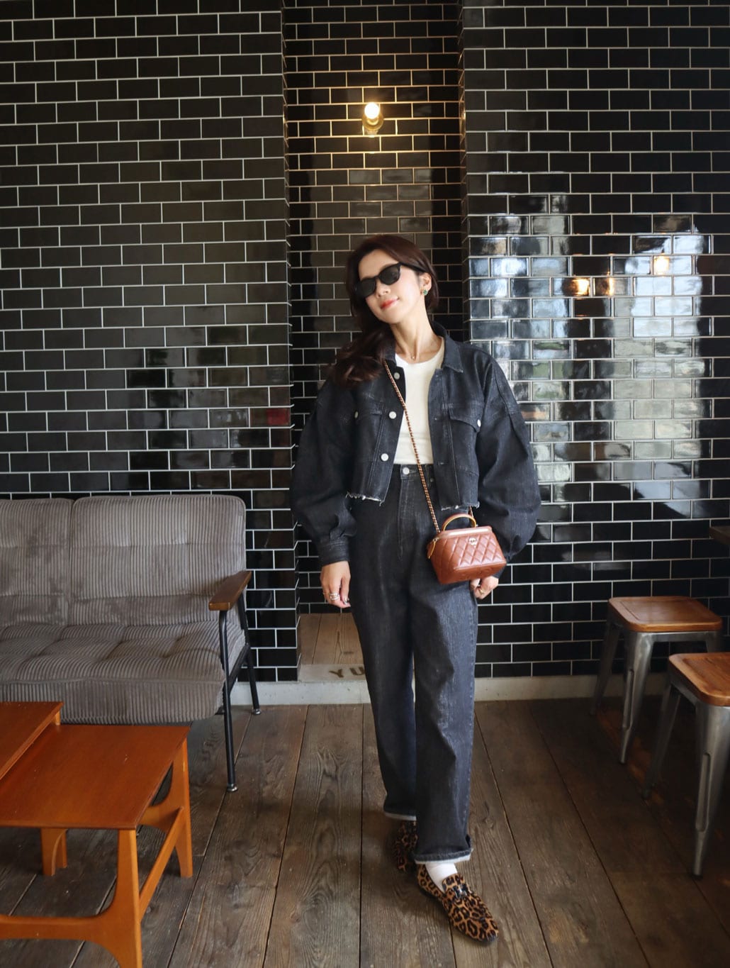 epa [エパ] バルーンスリーブショートジャケット [MXEP07L]とワイドストレートジーンズ [MXEP06L]のコーディネート写真です。