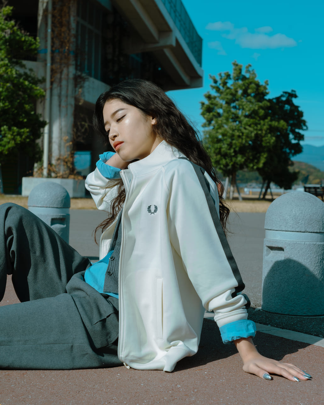 FRED PERRY [フレッドペリー] 別注 配色ライン トラックジャケット [FPM-25A-029JF]です。