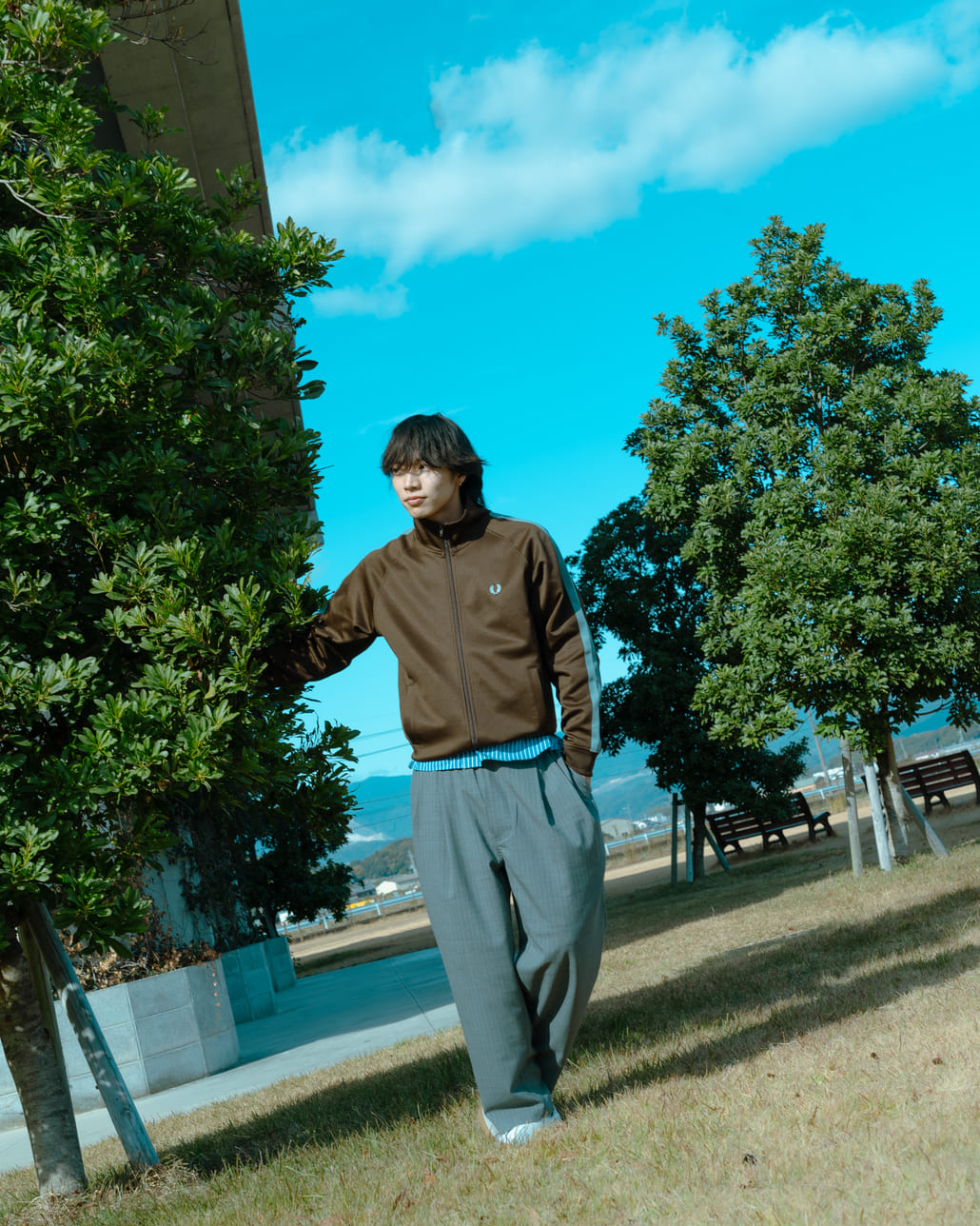 FRED PERRY [フレッドペリー] 別注 配色ライン トラックジャケット [FPM-25A-029JF]です。