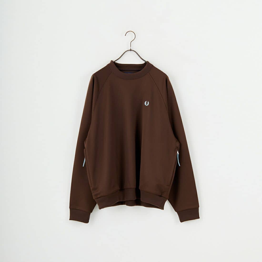 FRED PERRY [フレッドペリー] 別注 トラック クルーネックプルオーバー [FPM-25A-030JF]です。