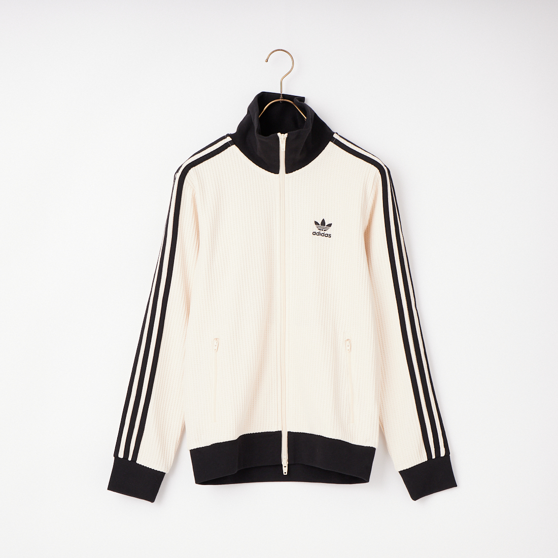 adidas Originals [アディダス オリジナルス] ワッフル クラシックトラックトップ [C4608]です。