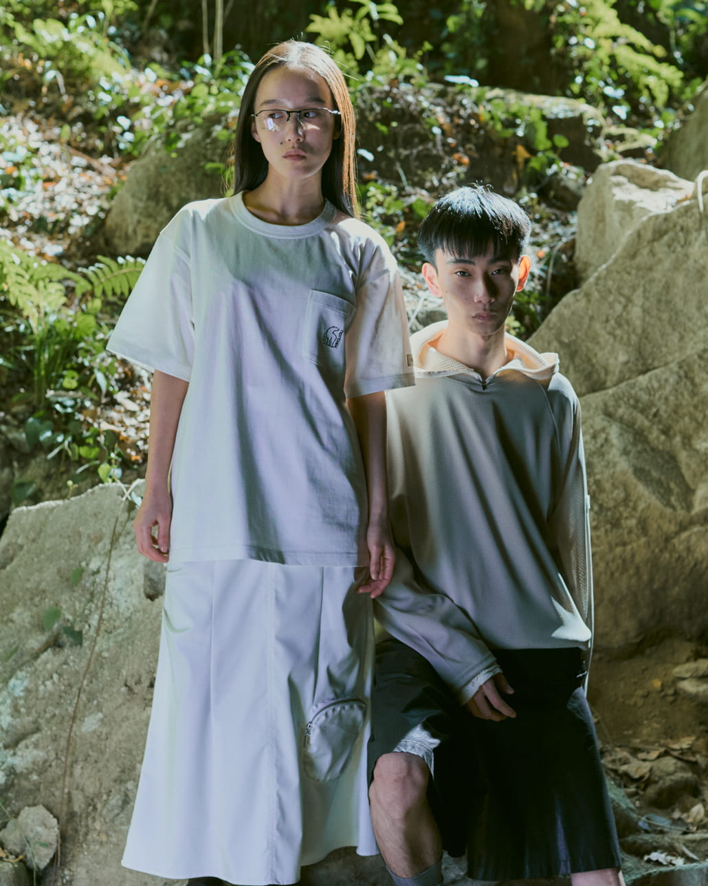 NORDISK [ノルディスク] 別注 ドローコード メッシュプルオーバー [NU11706-JF]とNORDISK [ノルディスク] 別注 ワンポイント刺繍 ポケットTシャツ [NU11701-JF]です。