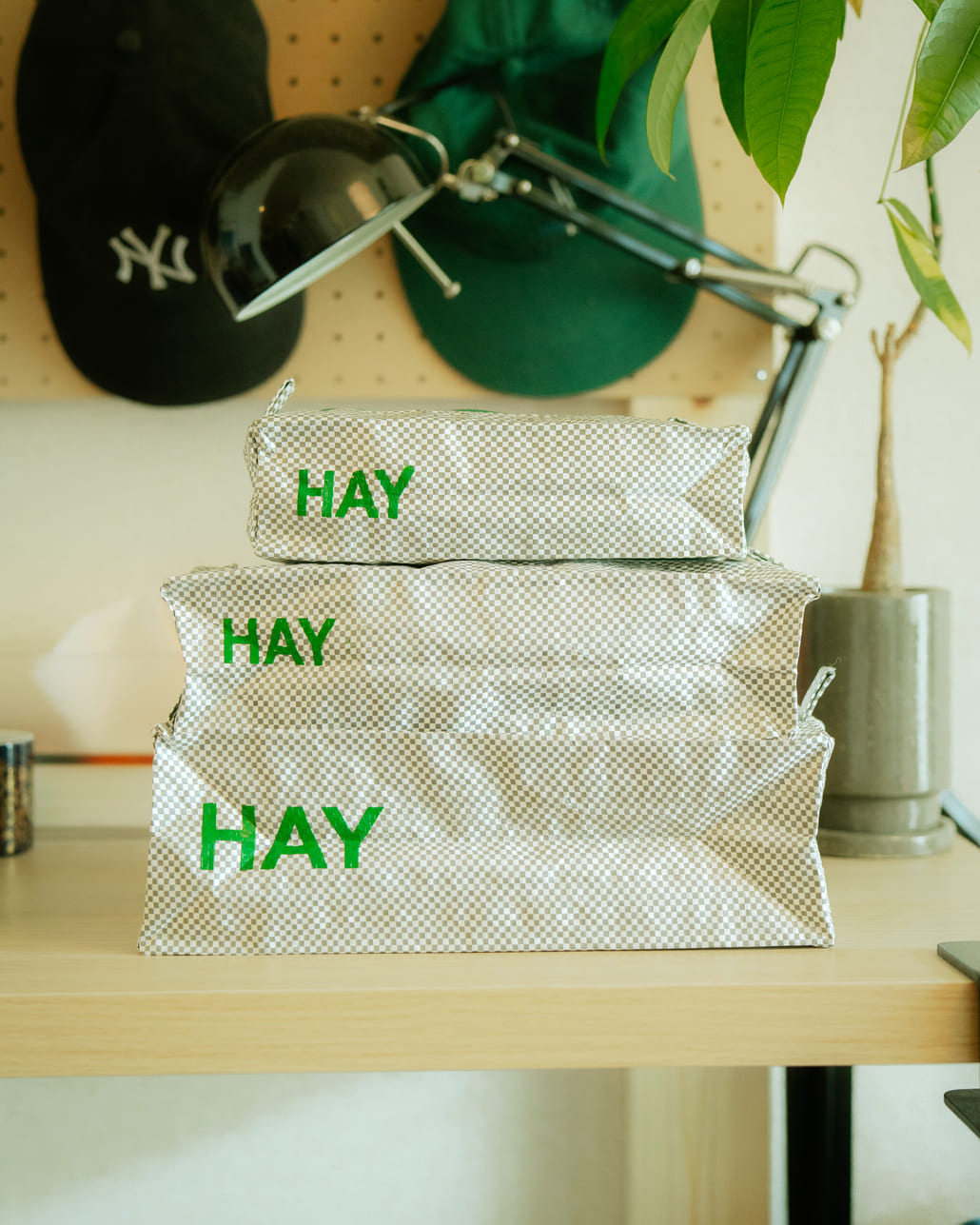 HAY [ヘイ] CANDY MONO ウォッシュバッグ ボックス 3個セット [2206761040813]です。