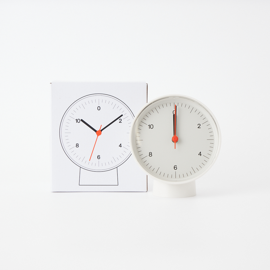 HAY [ヘイ] テーブルクロック [2206761007052]です。