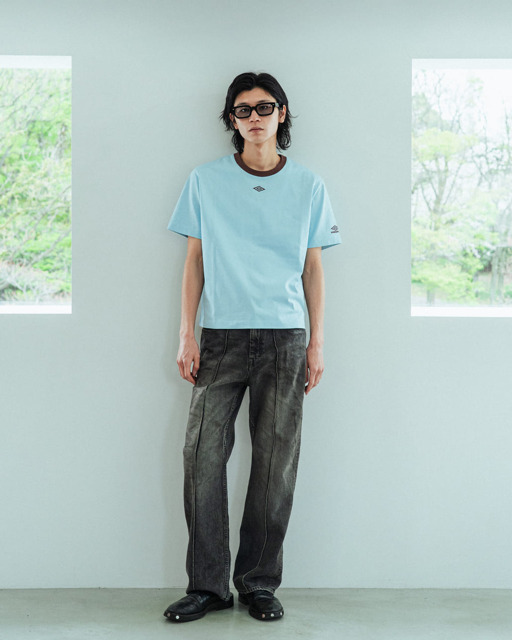 UMBRO [アンブロ] 別注 バックプリント コンパクトTシャツ [UMNK26SS-PO02-JF]です。