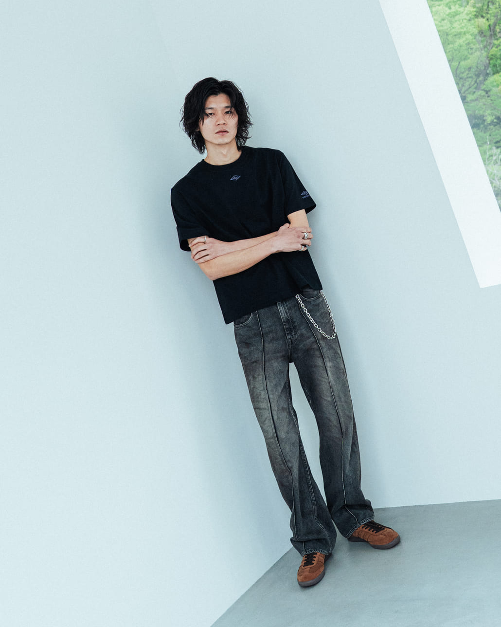 UMBRO [アンブロ] 別注 バックプリント コンパクトTシャツ [UMNK26SS-PO02-JF]です。