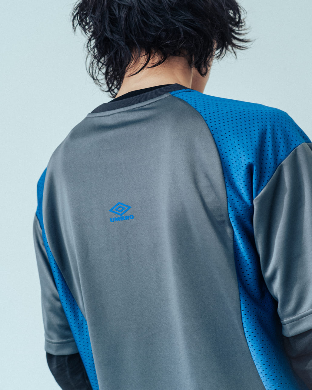 UMBRO [アンブロ] 別注 メッシュ切り替え ゲームシャツ [UMNK26SS-GS01-JF]です。