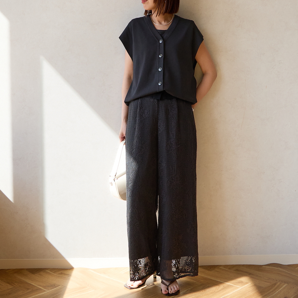 USINE/ユジーヌ｜夏のワードローブと5LOOK特集のコーディネート写真です。