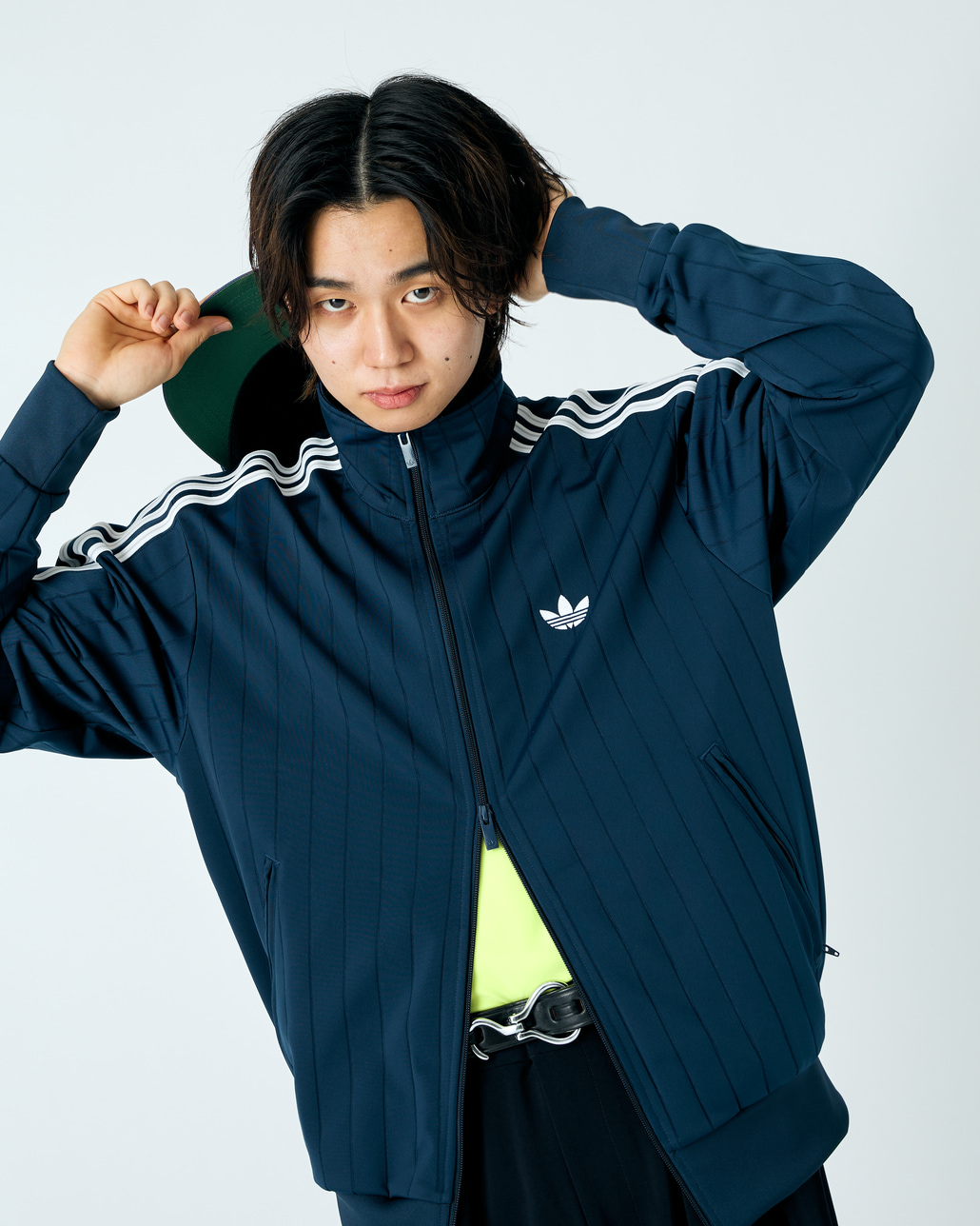 adidas Originals [アディダス オリジナルス] ファイヤーバード トラックジャケット(限定展開) [HM365-JF]のコーディネート写真です。