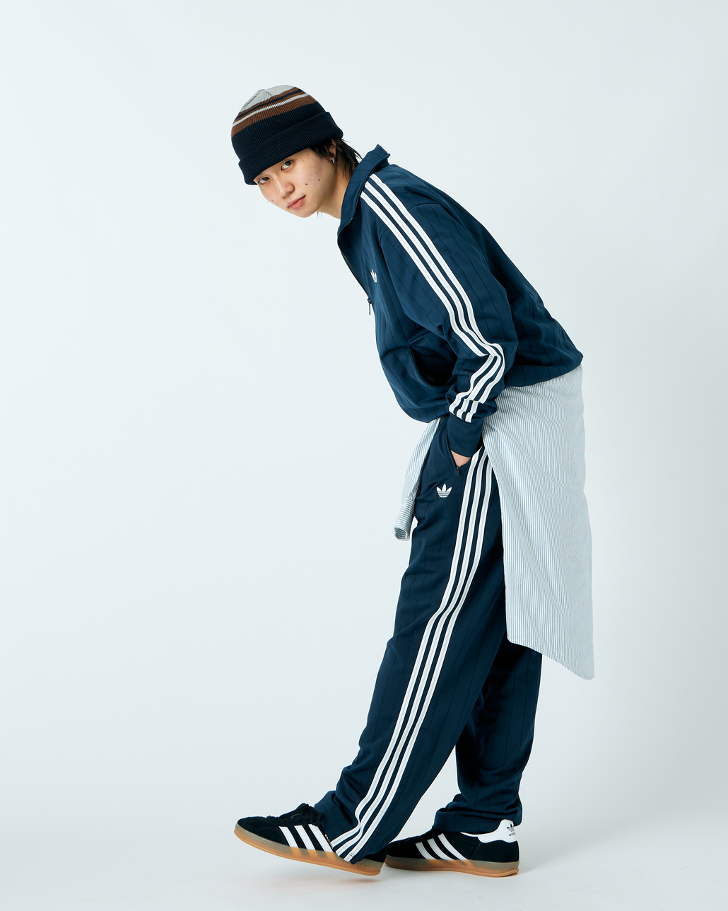 adidas Originals [アディダス オリジナルス] ファイヤーバード トラックジャケット(限定展開) [HM365-JF]とファイヤーバード トラックパンツ(限定展開) [QD591-JF]のコーディネート写真です。