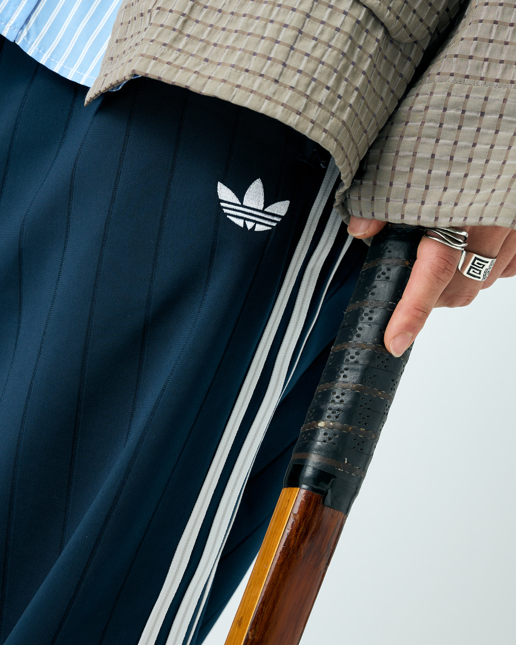 adidas Originals [アディダス オリジナルス] ファイヤーバード トラックパンツ(限定展開) [QD591-JF]のコーディネート写真です。