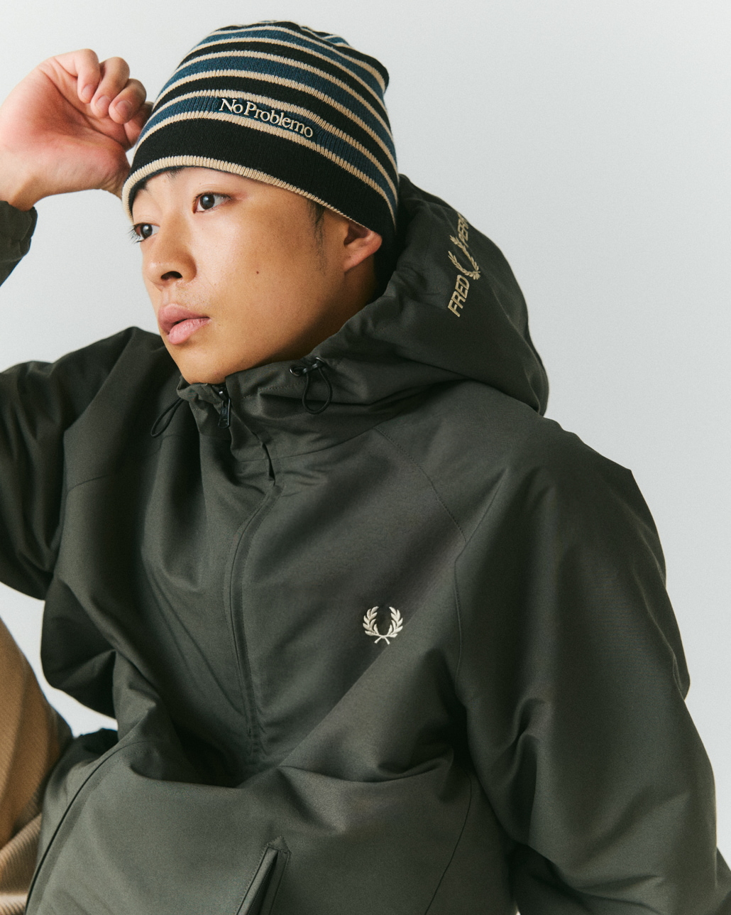 FRED PERRY [フレッドペリー] 別注 パデッド フード刺繍シェルジャケット [FPM-26A-002JF]です。