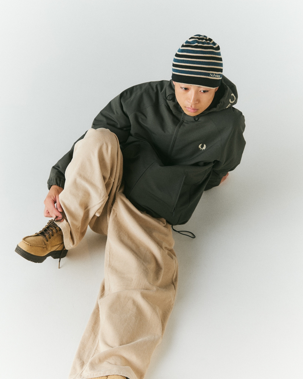 FRED PERRY [フレッドペリー] 別注 パデッド フード刺繍シェルジャケット [FPM-26A-002JF]です。