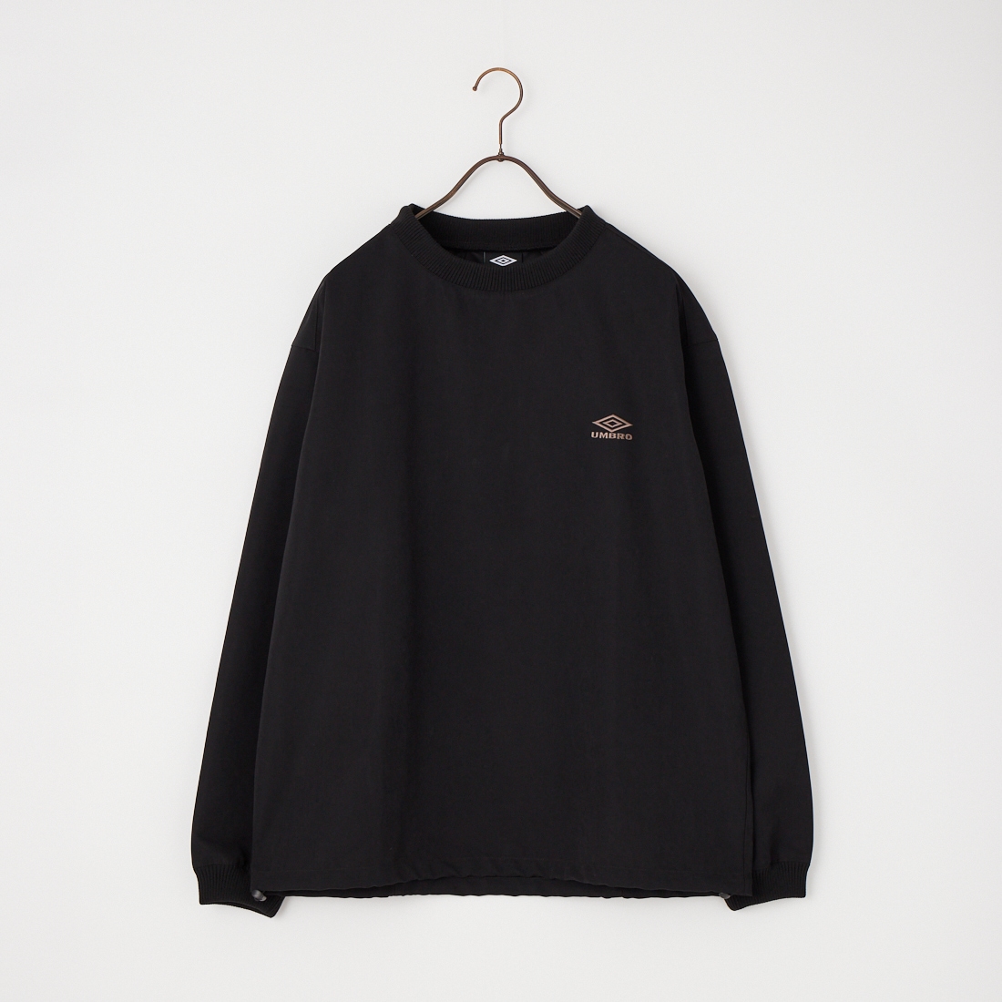 UMBRO [アンブロ] 別注 ワンポイントロゴ刺繍 ドローコードスウェット [201NK26AW-PO13-JF]