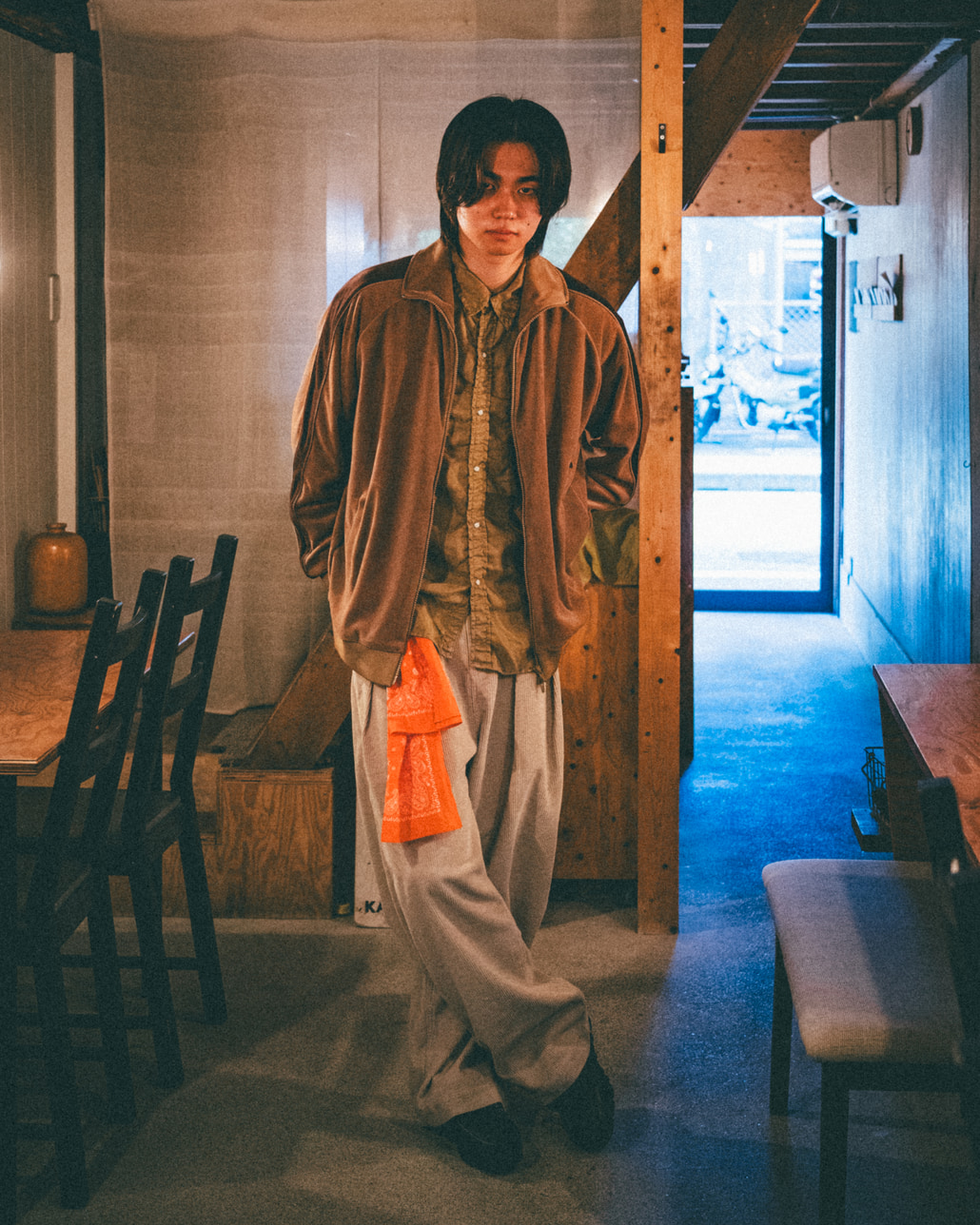 PUMA [プーマ] 別注 ベロア T7トラックジャケット [640946-JF]です。