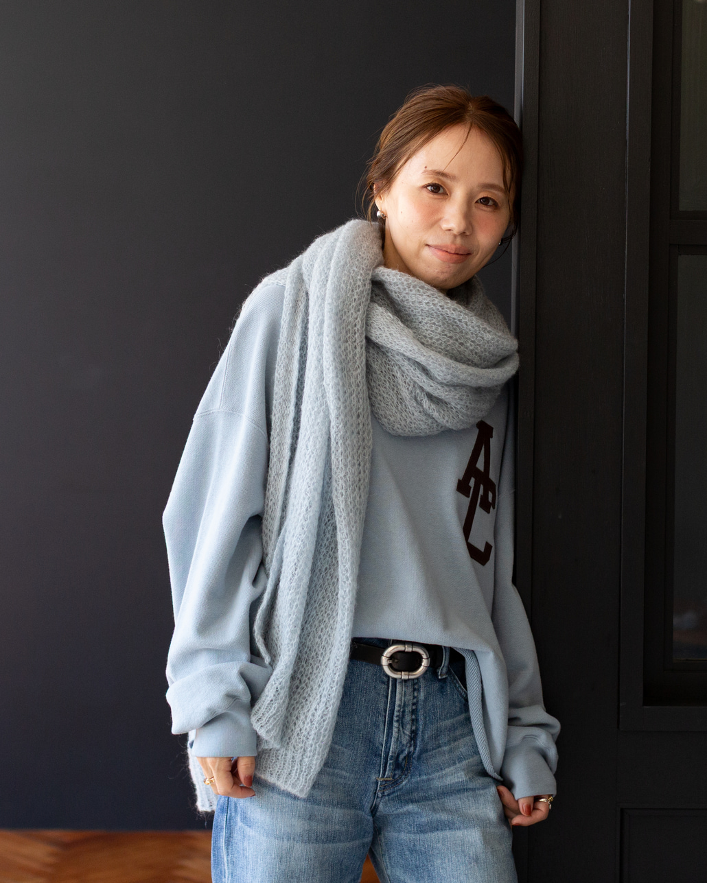 Americana × JEANS FACTORY [アメリカーナ × ジーンズファクトリー] 別注 AC ワッペン カットオフスウェット [ASO-899-2-JF]のスタイリングです。