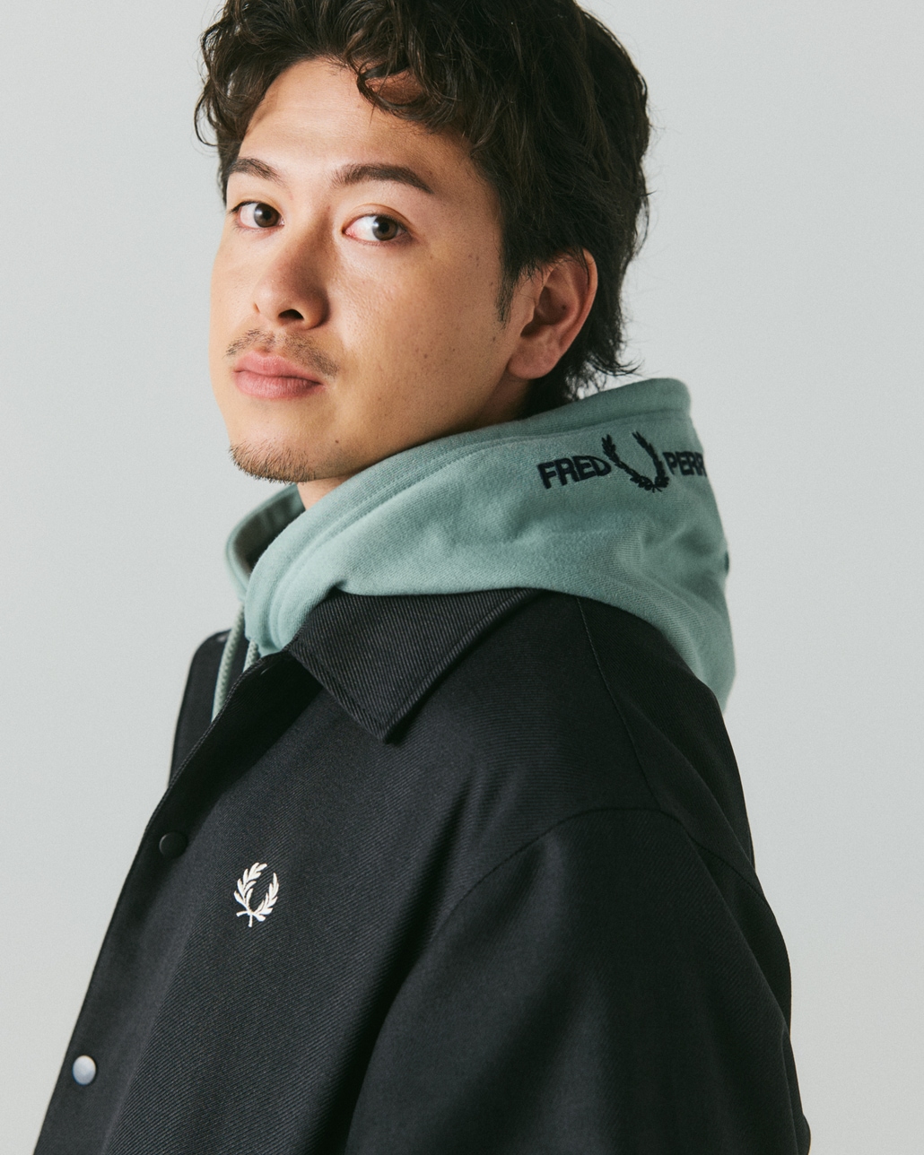 FRED PERRY [フレッドペリー] 別注 パデッドボタン 中綿ジャケット [FPM-26A-003JF]です。