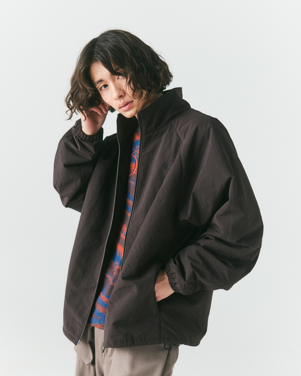 FRED PERRY [フレッドペリー] 別注 ナイロン シェルジャケット [FPM-26A-004JF]です。