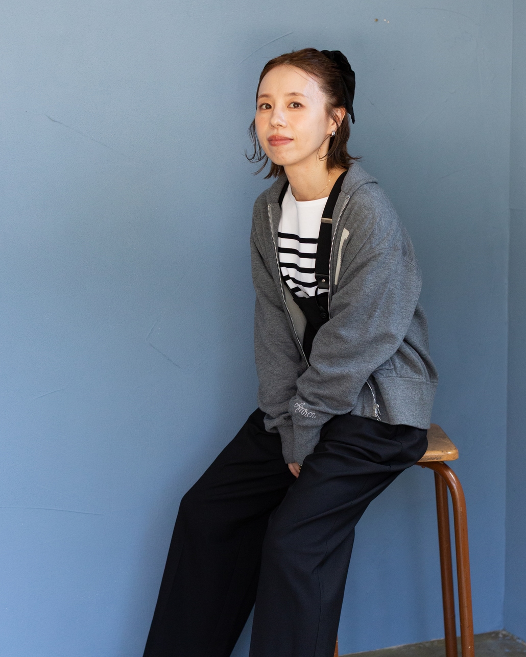 Americana × JEANS FACTORY [アメリカーナ × ジーンズファクトリー] 別注 ACロゴ ニットジップカーディガン [ASO-C-901-1-JF]のコーディネートです。