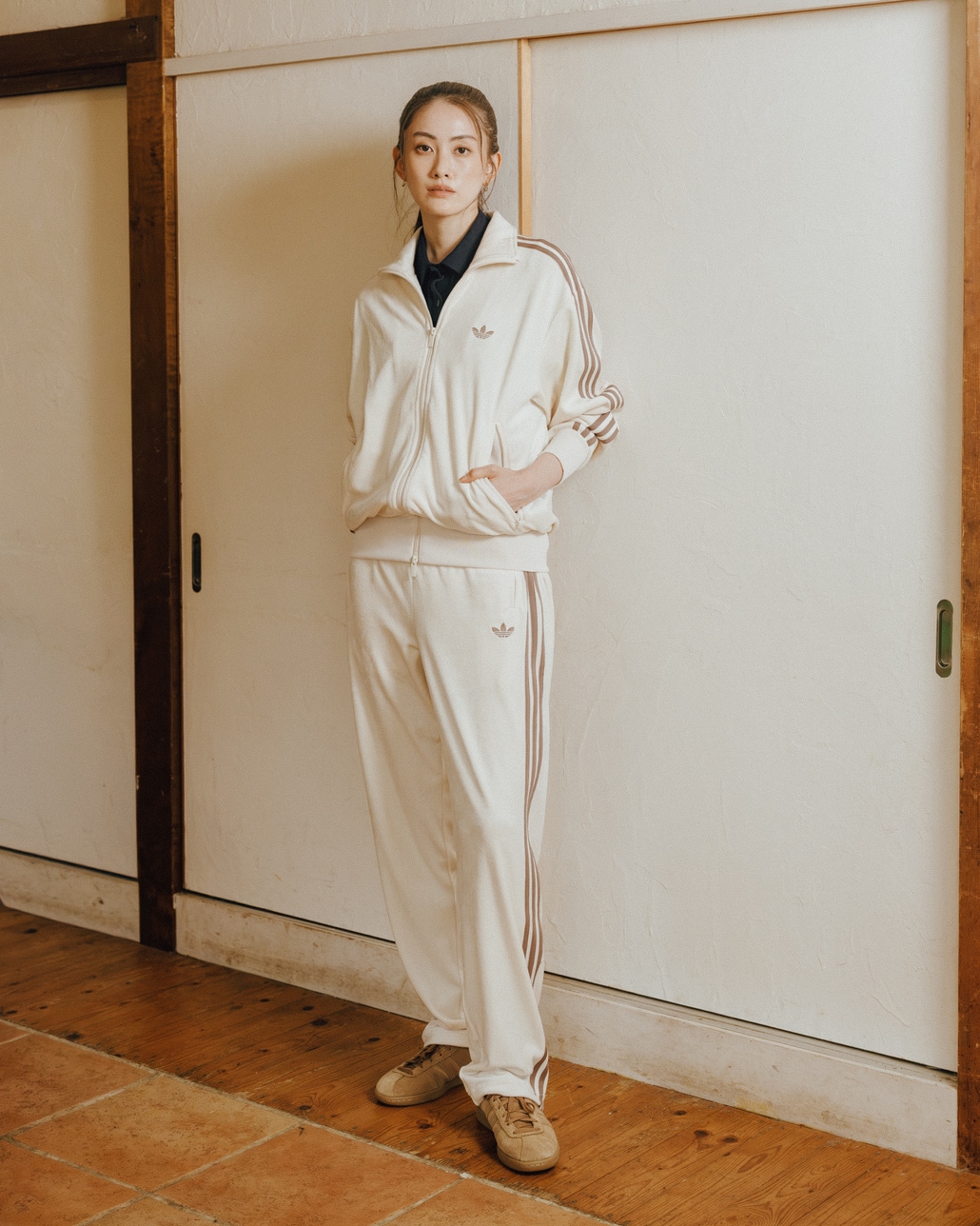 adidas Originals [アディダス オリジナルス] ファイヤーバード ベロア トラックパンツ [QH344]とファイヤーバード ベロア トラックトップ [ZQ134]です。