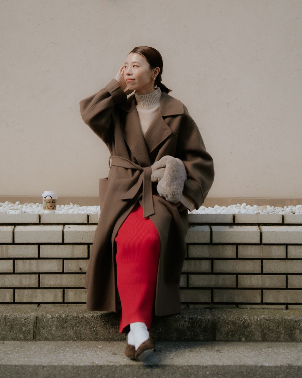 インフルエンサーMAYUさんが纏う、USINEのコーディネートです。