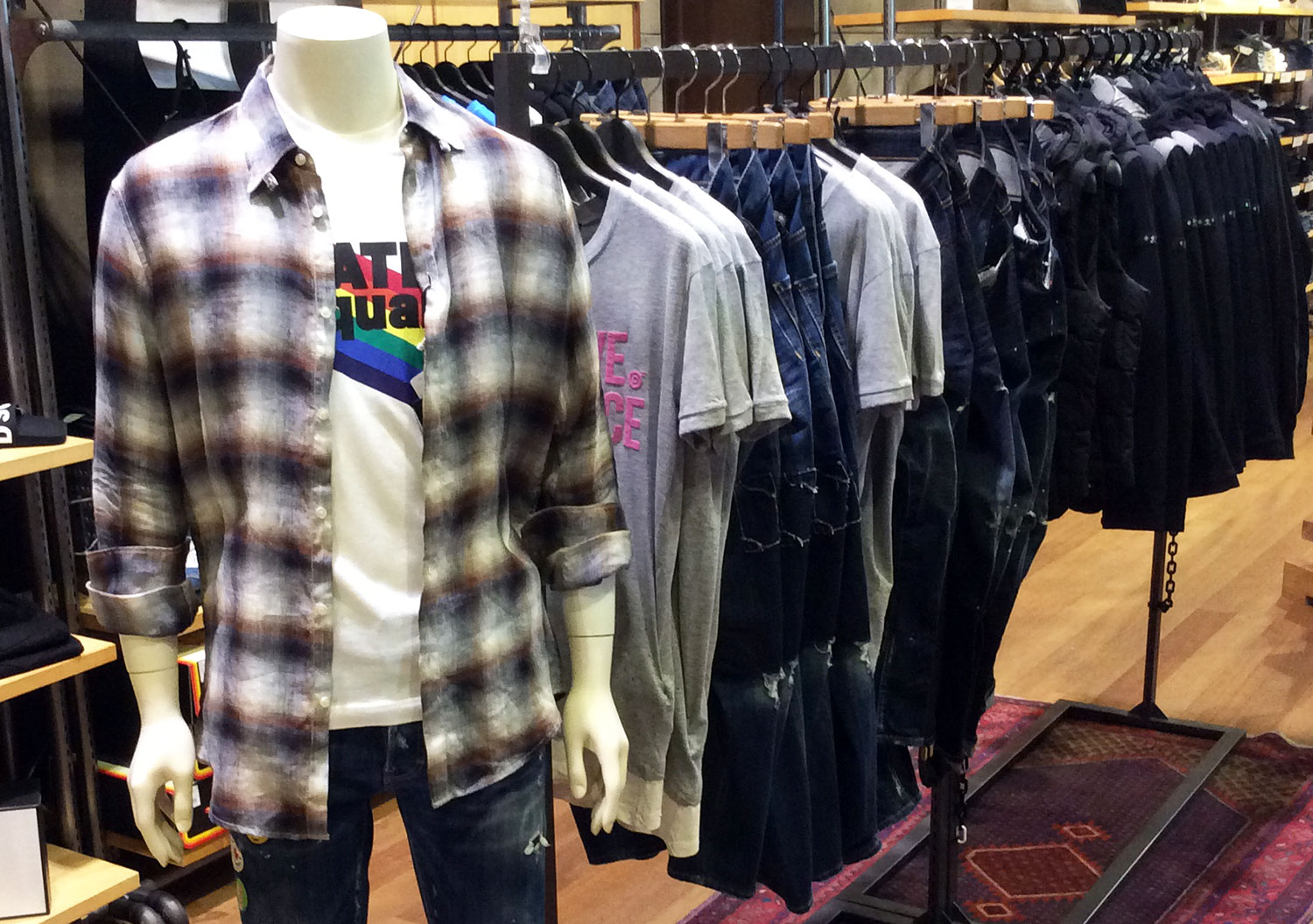 岡山店 高松店 Dsquared2 Collectionを期間限定で開催 Jeans Factory ジーンズファクトリー 公式サイト 岡山店 高松店 Dsquared2 Collectionを期間限定で開催 Jeans Factory ジーンズファクトリー 公式サイト