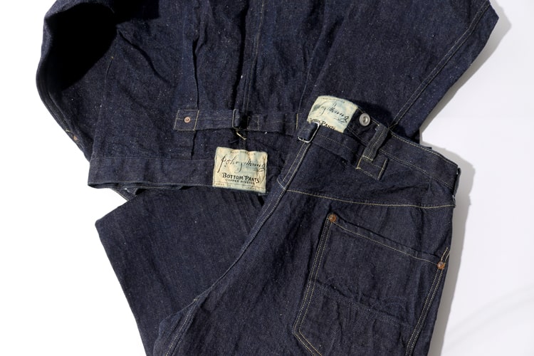 土佐清水市×ベルベルジン藤原裕×ジーンズファクトリー×ウェアハウスでコラボレーションしたジョンマンデニムのジャケットとパンツです。
