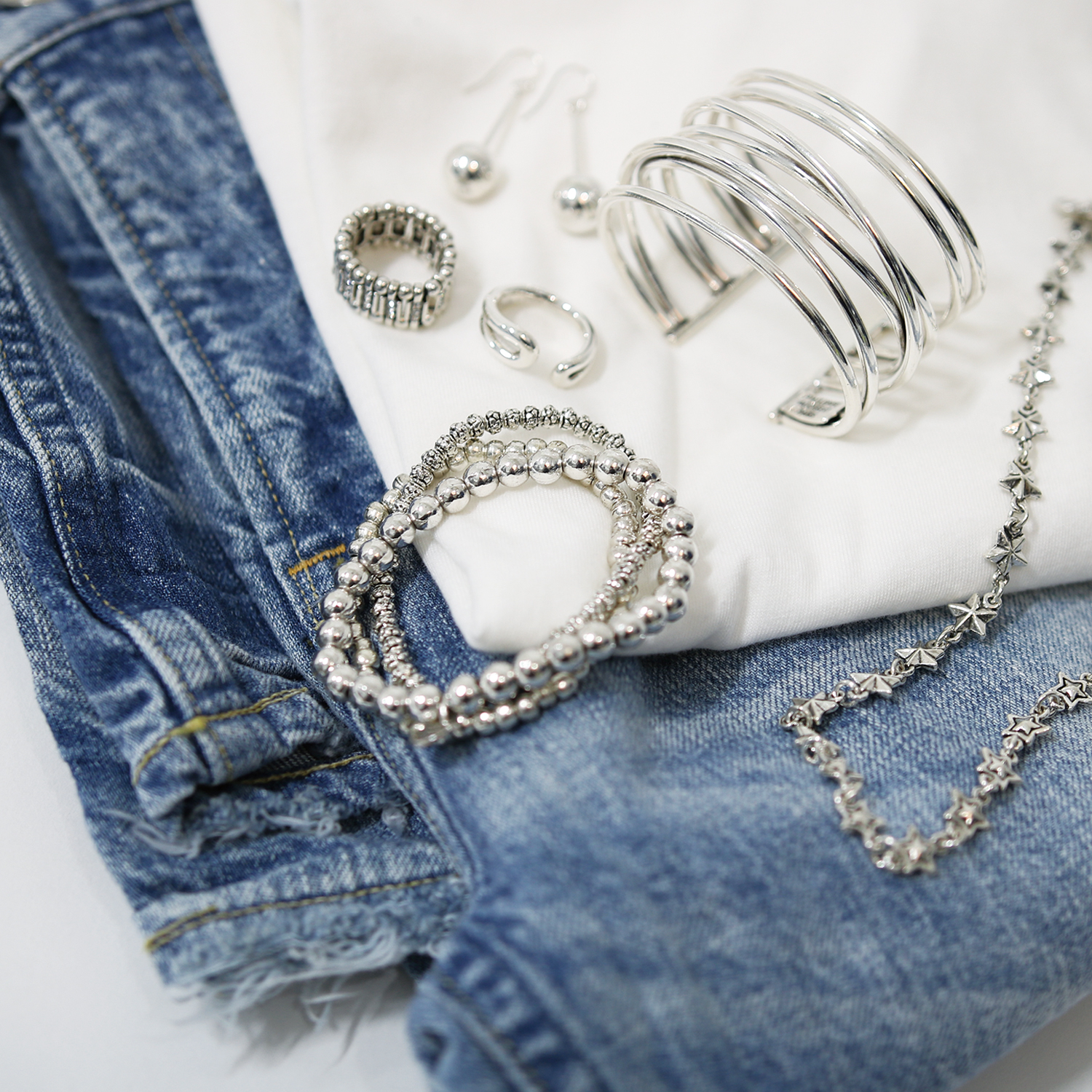 Focus 女っぷりを上げる 夏の買い足しアクセサリー Jeans Factory ジーンズファクトリー 公式サイト Focus 女っぷりを上げる 夏の買い足しアクセサリー Jeans Factory ジーンズファクトリー 公式サイト