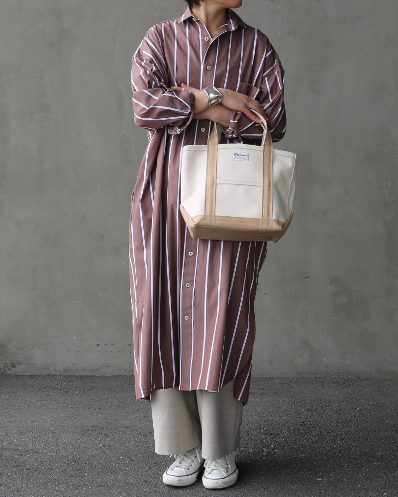 オーチバル定番カラーのベージュです。