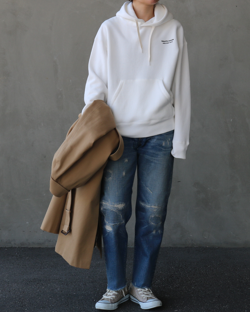 ビューティフルピープルのヴィンテージスウェットです。