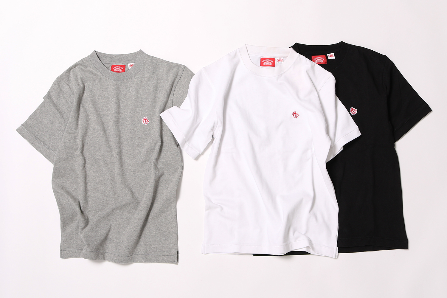 ラウンドハウスの別注半袖Tシャツです。